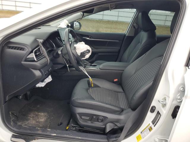 4T1G11AK1RU257249 - 2024 TOYOTA CAMRY SE NIGHT SHADE WHITE photo 7