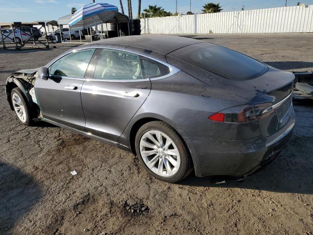 5YJSA1E26KF332793 - 2019 TESLA MODEL S GRAY photo 2