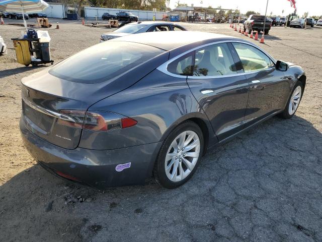 5YJSA1E26KF332793 - 2019 TESLA MODEL S GRAY photo 3