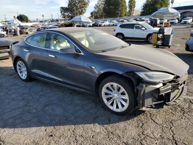 5YJSA1E26KF332793 - 2019 TESLA MODEL S GRAY photo 4