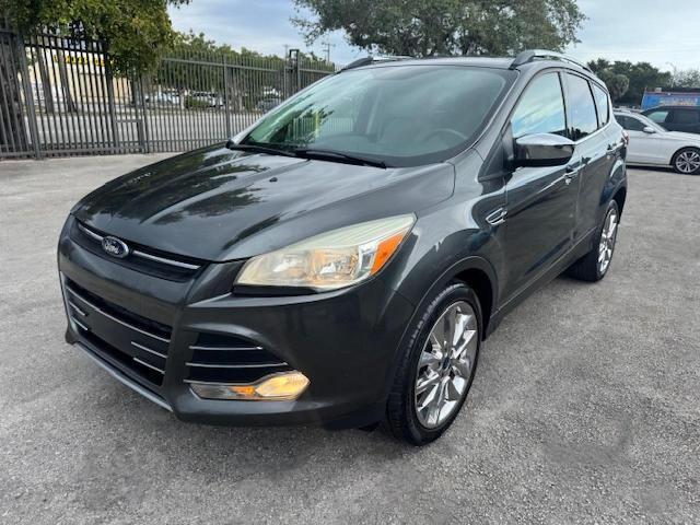 1FMCU0GX4GUC35892 - 2016 FORD ESCAPE SE GRAY photo 1