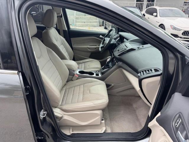 1FMCU0GX4GUC35892 - 2016 FORD ESCAPE SE GRAY photo 6