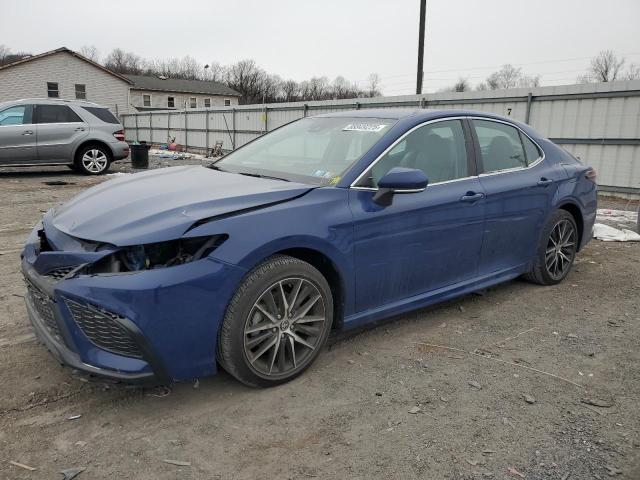 4T1G11AK0PU188552 - 2023 TOYOTA CAMRY SE NIGHT SHADE BLUE photo 1
