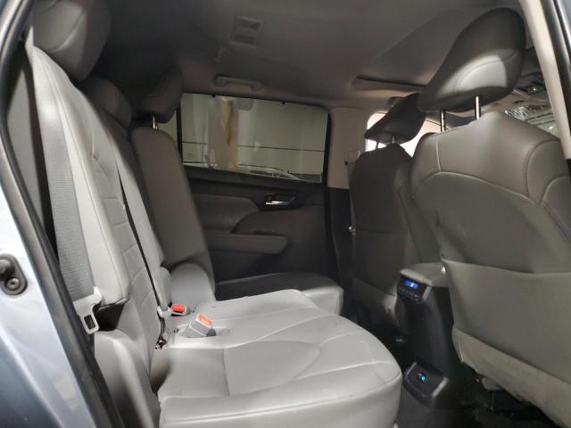 5TDHZRBHXNS201361 - 2022 TOYOTA HIGHLANDER XLE 蓝色 照片 11