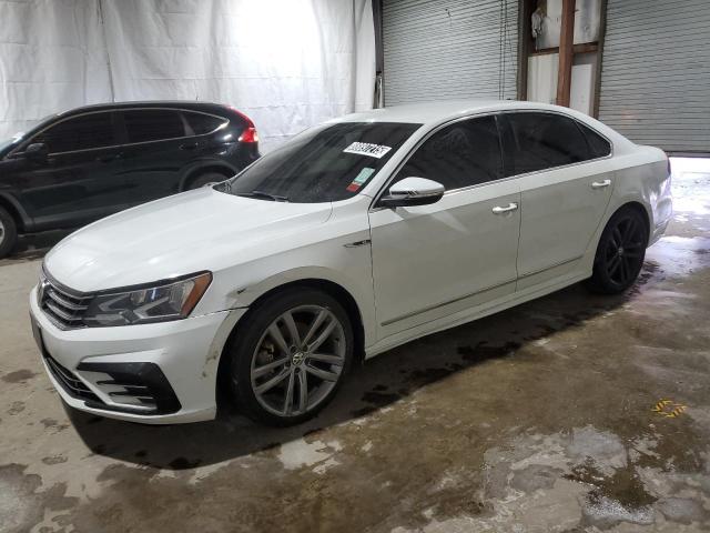 1VWDT7A32HC058712 - 2017 VOLKSWAGEN PASSAT R-LINE თეთრი ფოტო 1