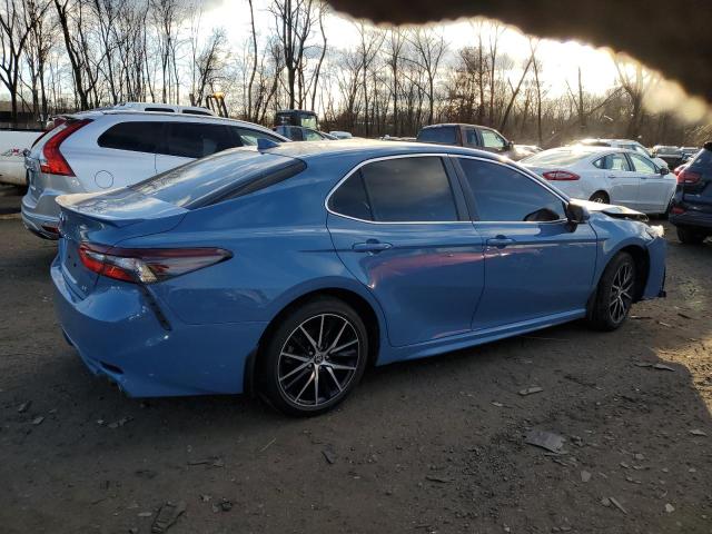 4T1G11AK7PU170405 - 2023 TOYOTA CAMRY SE NIGHT SHADE BLUE photo 3