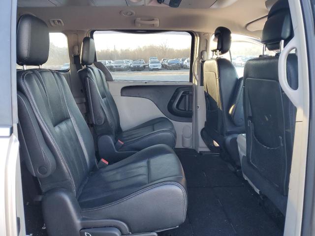 2C4RC1CG1FR656221 - 2015 CHRYSLER TOWN & COU TOURING L BEIGE photo 11