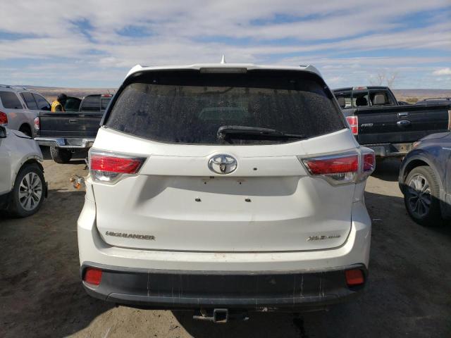 5TDJKRFH1FS142329 - 2015 TOYOTA HIGHLANDER XLE WHITE photo 6