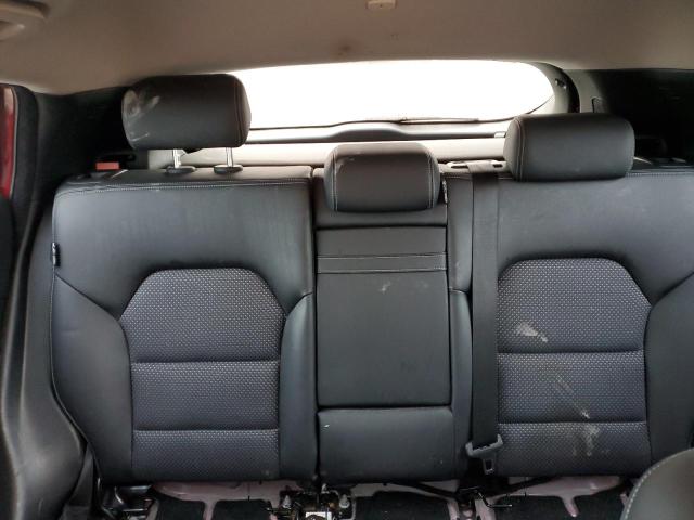 SJKCH5CP7HA015657 - 2017 INFINITI QX30 BASE 红色 照片 10