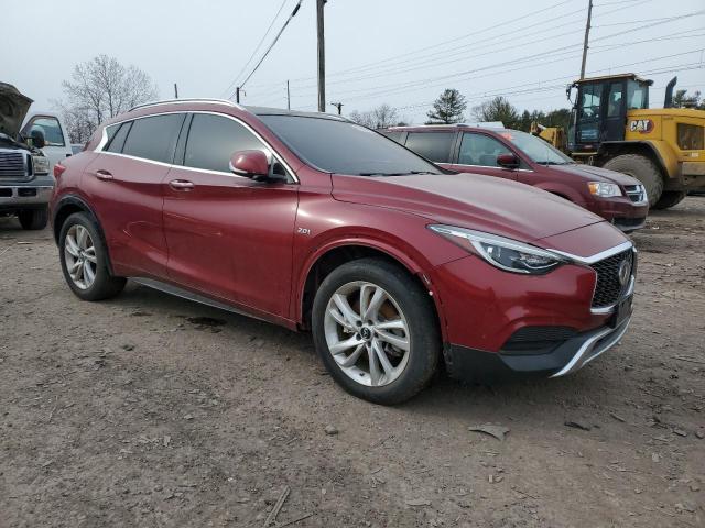 SJKCH5CP7HA015657 - 2017 INFINITI QX30 BASE 红色 照片 4