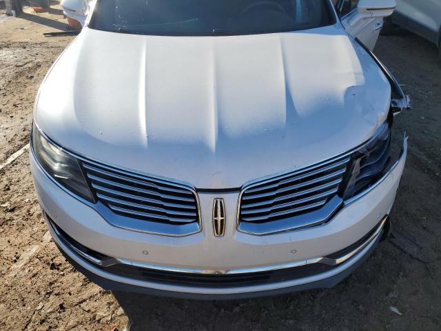 2LMTJ6LR2GBL26348 - 2016 LINCOLN MKX RESERVE WHITE photo 12