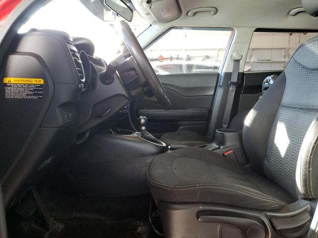 KNDJP3A55G7867665 - 2016 KIA SOUL + RED photo 7