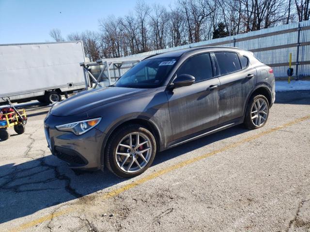 ZASFAKNN0J7B93550 - 2018 ALFA ROMEO STELVIO TI SPORT GRAY photo 1
