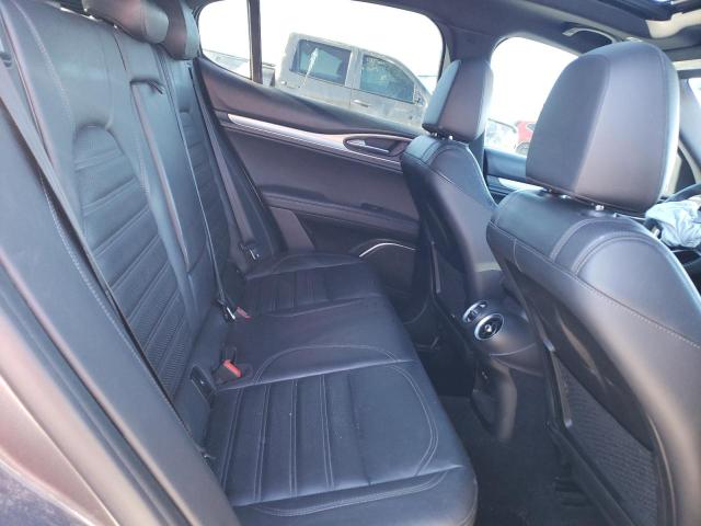 ZASFAKNN0J7B93550 - 2018 ALFA ROMEO STELVIO TI SPORT GRAY photo 11