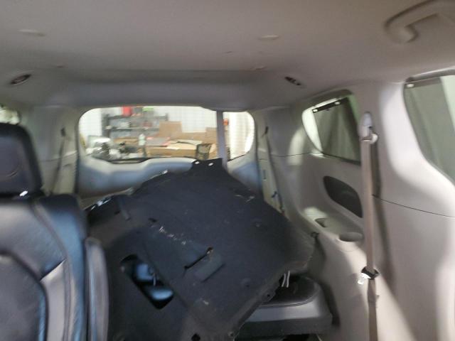 2C4RC1EG6JR193630 - 2018 CHRYSLER PACIFICA TOURING L PLUS WHITE photo 10