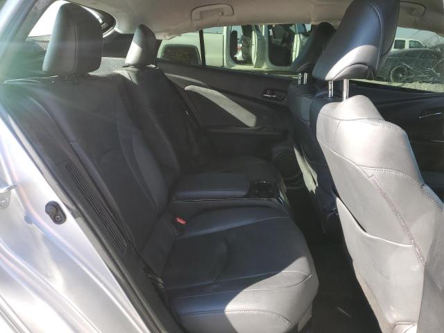 JTDKARFP4J3078487 - 2018 TOYOTA PRIUS PRIM 银色 照片 10