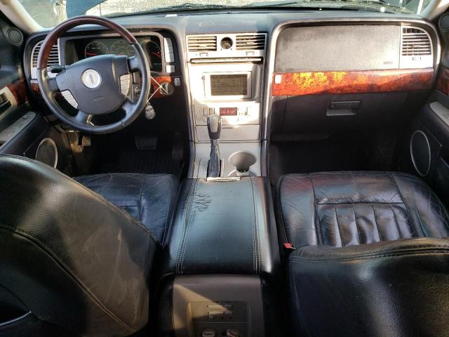 5LMFU28R03LJ49212 - 2003 LINCOLN NAVIGATOR BLACK photo 8