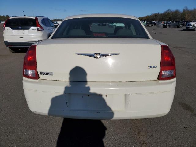 2C3KA43R56H526706 - 2006 CHRYSLER 300 WHITE photo 6