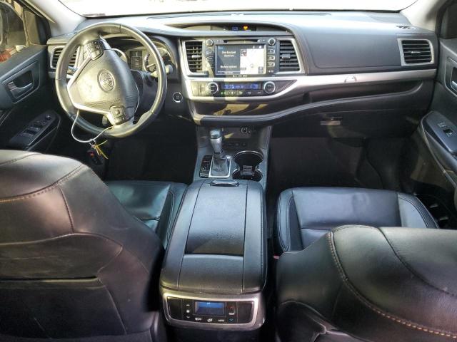 5TDJKRFH5GS282319 - 2016 TOYOTA HIGHLANDER XLE SILVER photo 8