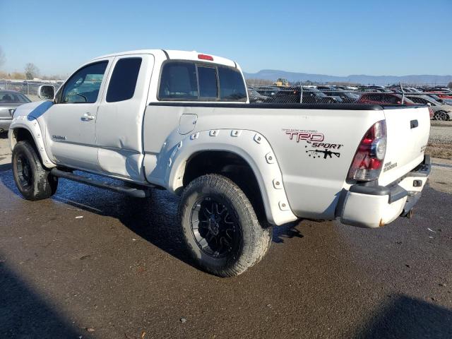 5TETU4GN0AZ697035 - 2010 TOYOTA TACOMA PRERUNNER ACCESS CAB WHITE photo 2