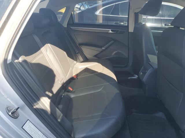 1VWDT7A37HC044479 - 2017 VOLKSWAGEN PASSAT R-LINE ვერცხლისფერი ფოტო 10