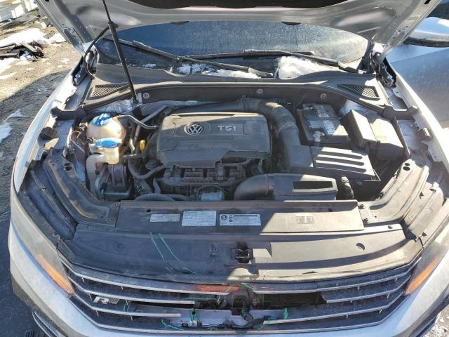 1VWDT7A37HC044479 - 2017 VOLKSWAGEN PASSAT R-LINE ვერცხლისფერი ფოტო 11