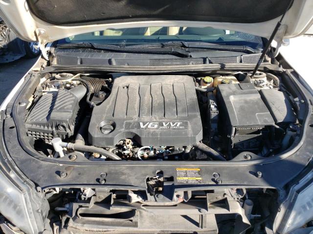 1G4GE5ED8BF209913 - 2011 BUICK LACROSSE CXS WHITE photo 11
