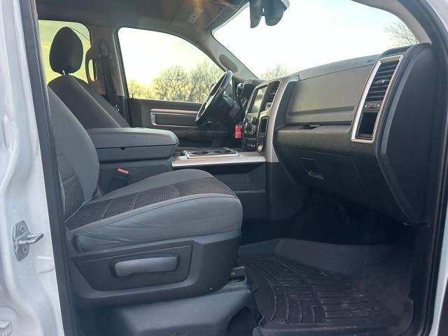 3C6UR5DL9FG697382 - 2015 RAM 2500 SLT WHITE photo 5