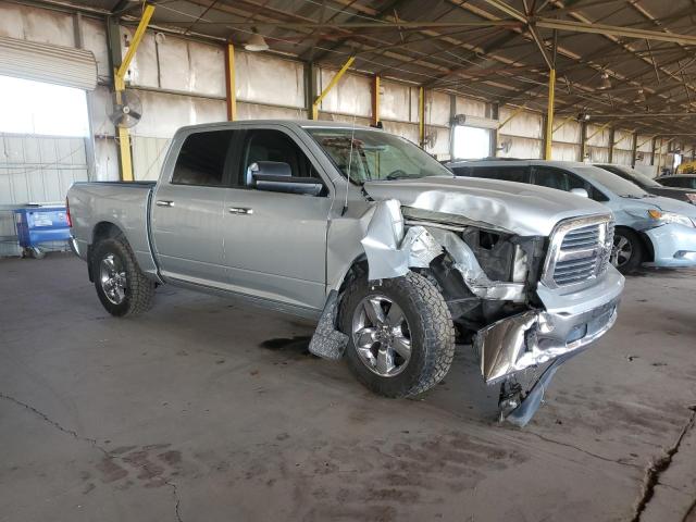 3C6RR7LT5FG668805 - 2015 RAM 1500 SLT SILVER photo 4