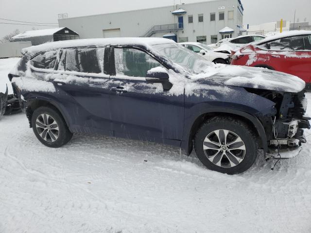 5TDGZRBH5MS554889 - 2021 TOYOTA HIGHLANDER XLE 蓝色 照片 4