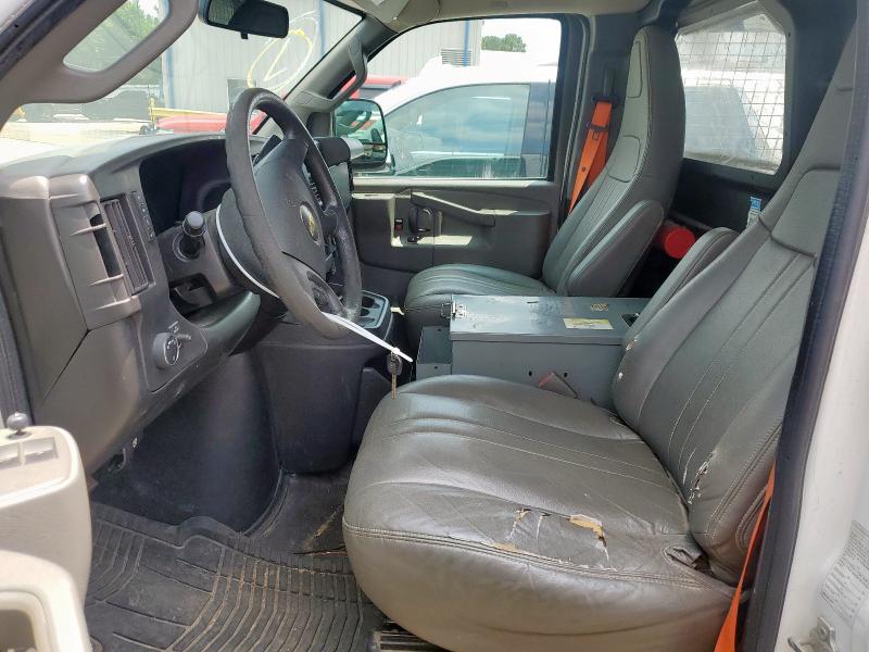 1GCWGFCA6D1148022 - 2013 CHEVROLET EXPRESS G2 TWO TONE photo 7