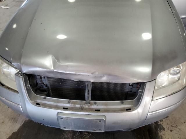 WVWRH63B12P358928 - 2002 VOLKSWAGEN PASSAT GLX Gümüş foto 11