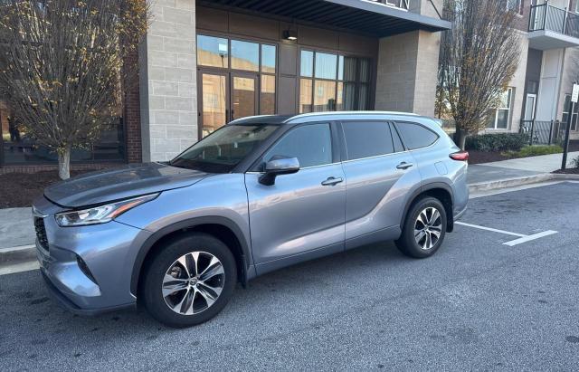 5TDGZRBH9LS021152 - 2020 TOYOTA HIGHLANDER XLE 蓝色 照片 2