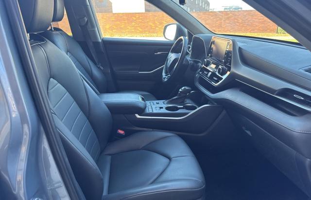 5TDGZRBH9LS021152 - 2020 TOYOTA HIGHLANDER XLE 蓝色 照片 5