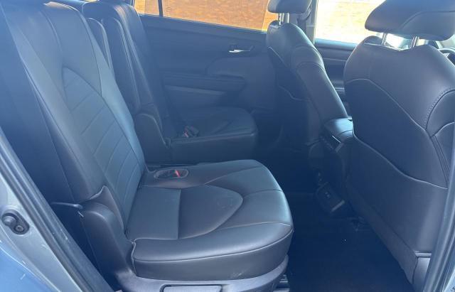 5TDGZRBH9LS021152 - 2020 TOYOTA HIGHLANDER XLE 蓝色 照片 6