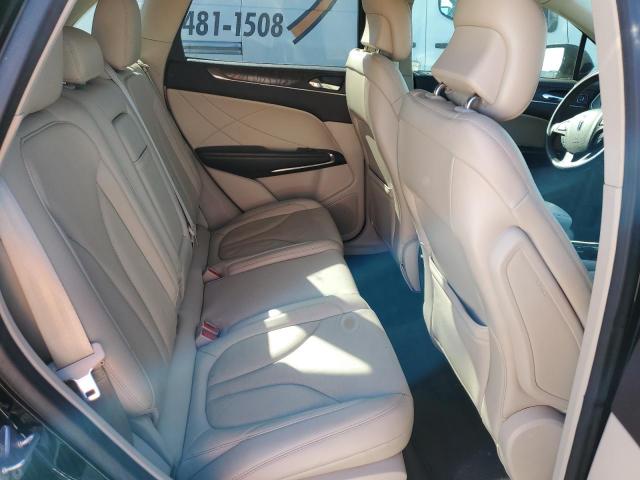 5LMCJ3C96HUL14884 - 2017 LINCOLN MKC RESERVE შავი ფოტო 11