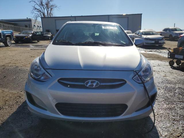 KMHCT4AE8HU254951 - 2017 HYUNDAI ACCENT SE 银色 照片 5
