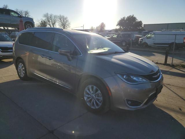 2C4RC1BG7JR292770 - 2018 CHRYSLER PACIFICA TOURING L GOLD photo 4