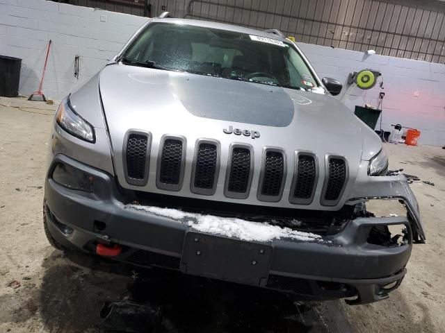 1C4PJMBSXGW211568 - 2016 JEEP CHEROKEE TRAILHAWK SILVER photo 5