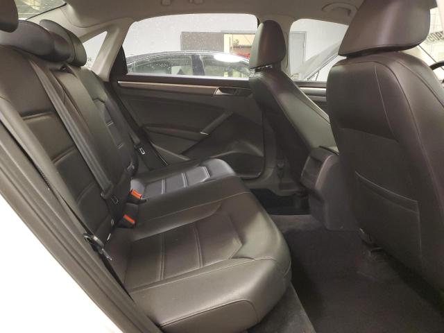 1VWDT7A31HC003507 - 2017 VOLKSWAGEN PASSAT R-LINE თეთრი ფოტო 10