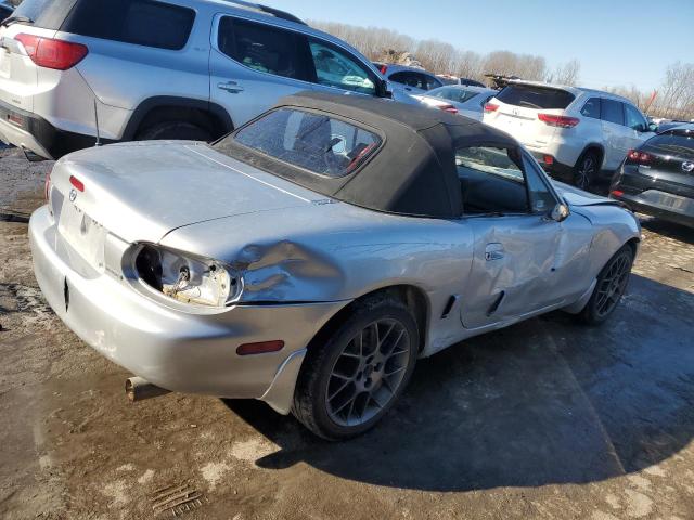 JM1NB353740401765 - 2004 MAZDA MX-5 MIATA BASE SILVER photo 3
