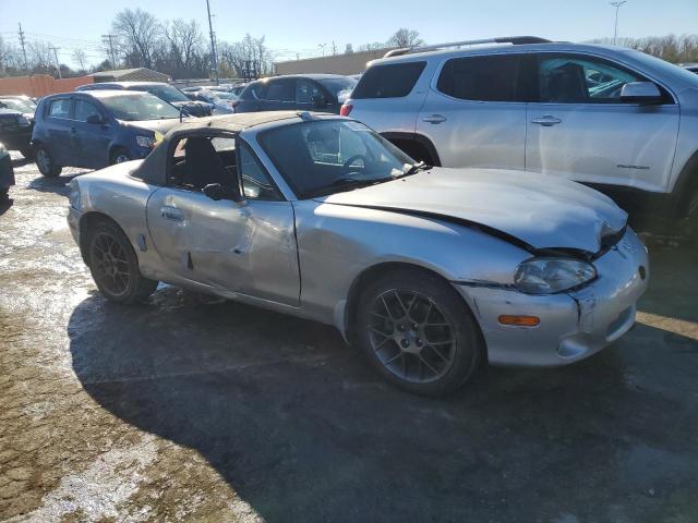 JM1NB353740401765 - 2004 MAZDA MX-5 MIATA BASE SILVER photo 4