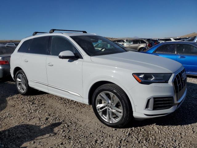 WA1LXAF74LD001646 - 2020 AUDI Q7 PREMIUM PLUS WHITE photo 4