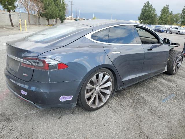 5YJSA1E21GF136073 - 2016 TESLA MODEL S GRAY photo 3