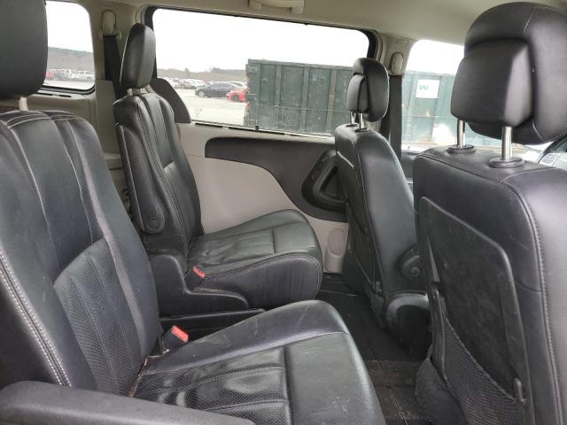 2C4RC1CG3DR778088 - 2013 CHRYSLER TOWN & COU TOURING L SILVER photo 11