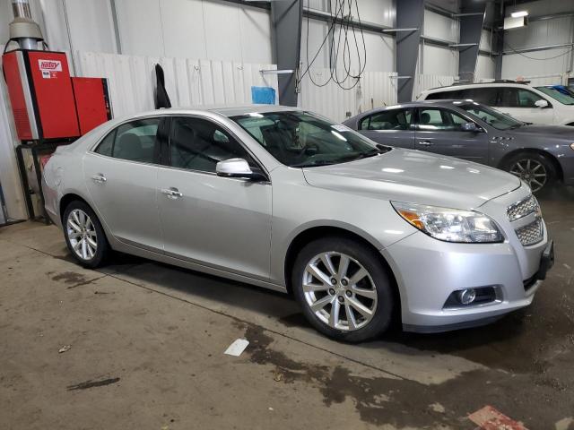 1G11H5SA0DF319801 - 2013 CHEVROLET MALIBU LTZ 银色 照片 4