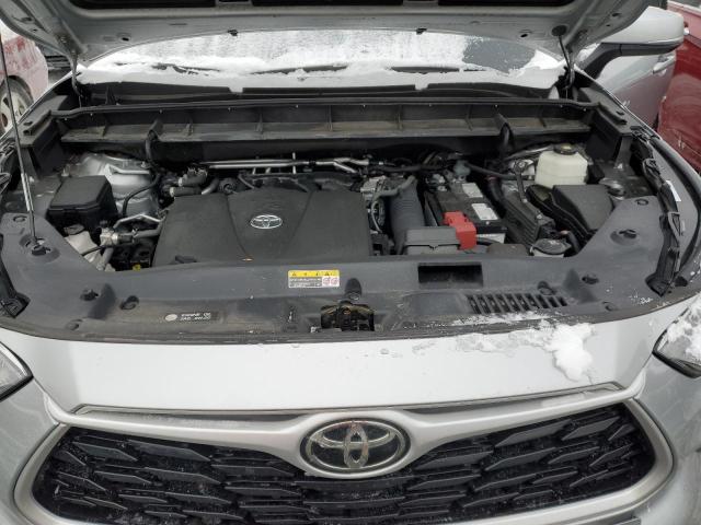 5TDGZRBH6NS195005 - 2022 TOYOTA HIGHLANDER XLE 银色 照片 12