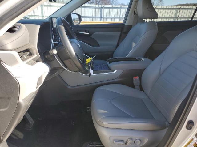 5TDGZRBH1NS594310 - 2022 TOYOTA HIGHLANDER XLE SILVER photo 7