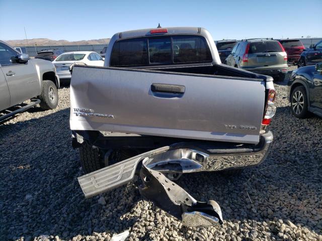3TMLU4EN5FM206126 - 2015 TOYOTA TACOMA DOUBLE CAB SILVER photo 6
