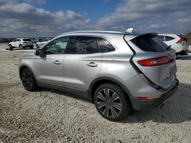 5LMCJ4C97GUJ15881 - 2016 LINCOLN MKC BLACK LABEL Silber Foto 2